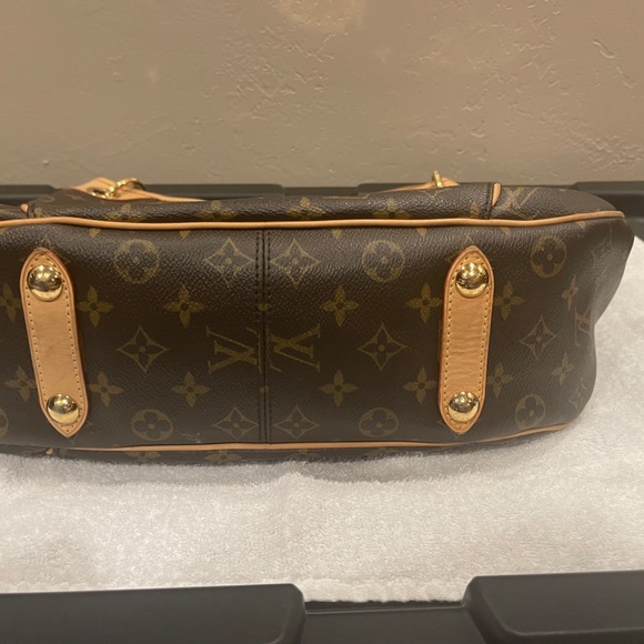 DISCONTINUED Galliera PM Authentic LV Hobo Monogram - Picture 10 of 11